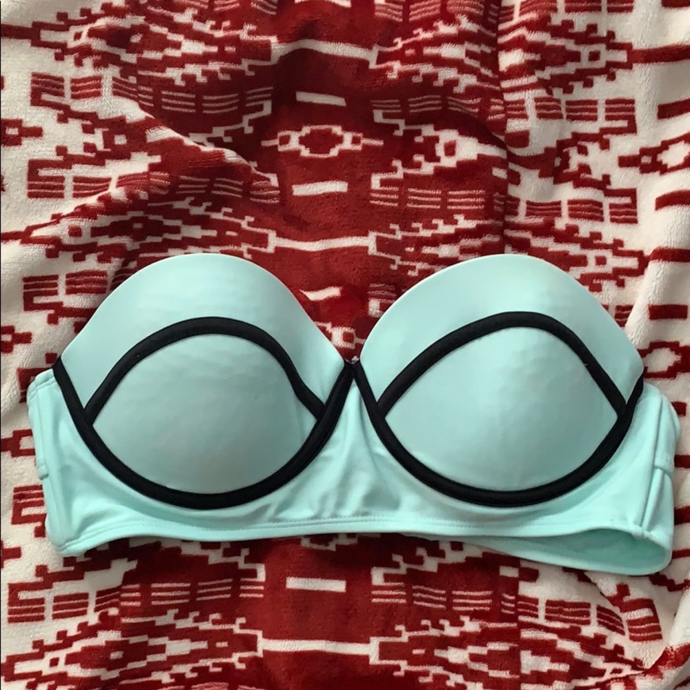 strapless bikini top